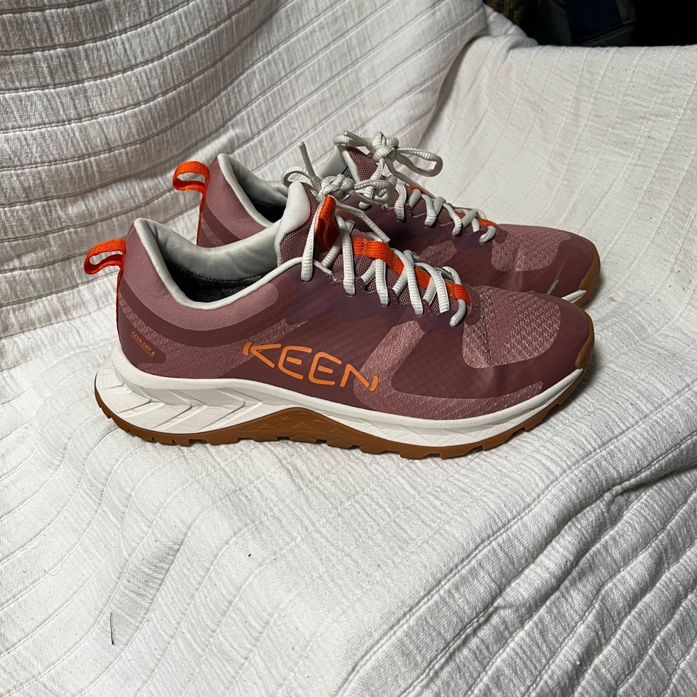 Keen Versacore Waterproof Hiking Shoe Rose, Brown, Tangerine